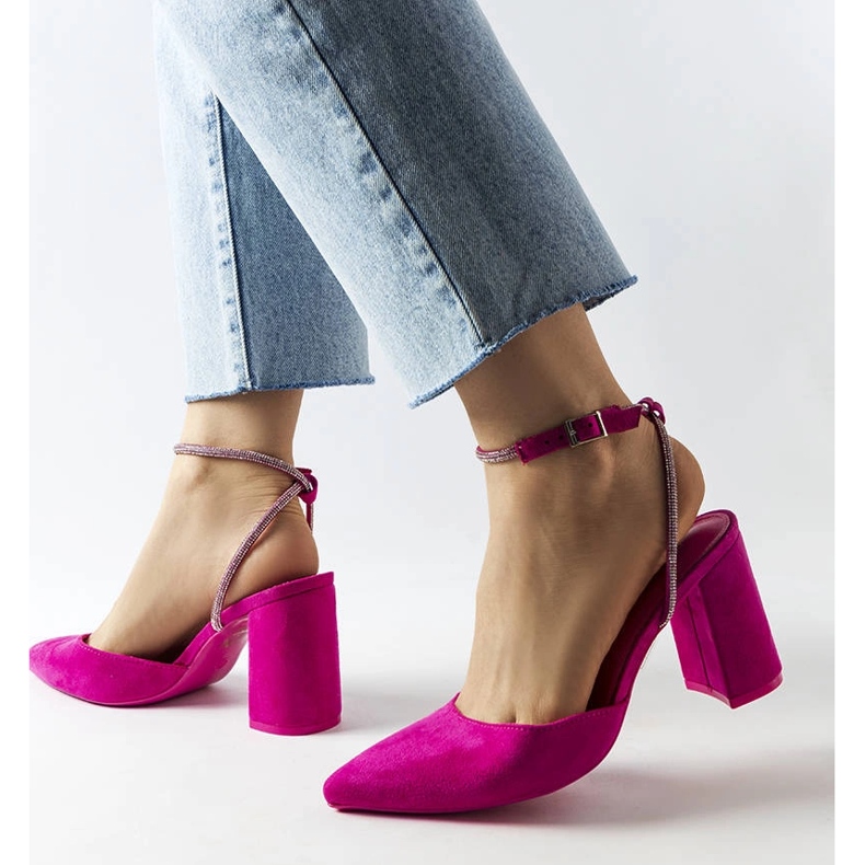 Rosa klackpumps från Stella 1