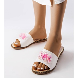 Inna Vita tofflor med Lowa-kristaller 1