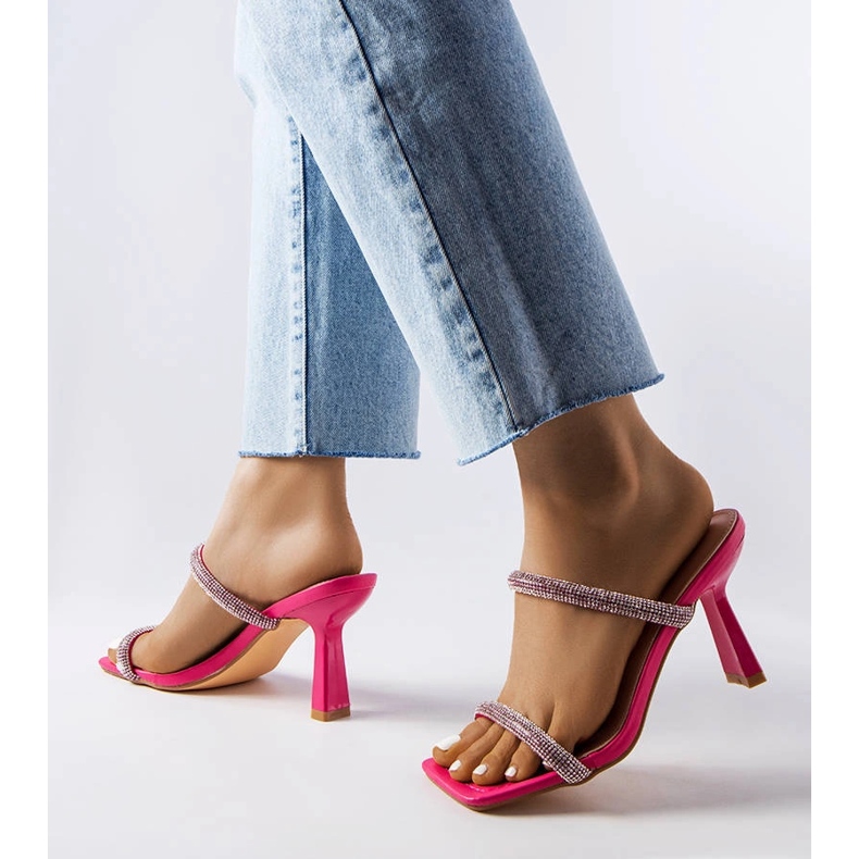 Inna Evelina rosa stilettklackar 1