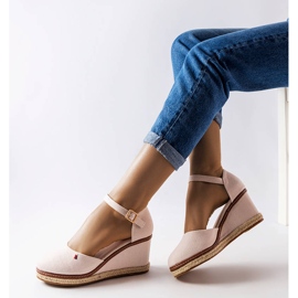 Beige espadrillor från Adelinda 1
