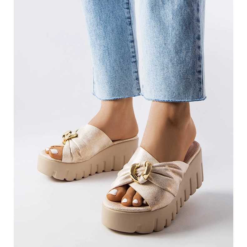 Laura guld wedge tofflor för kvinnor gyllene 1