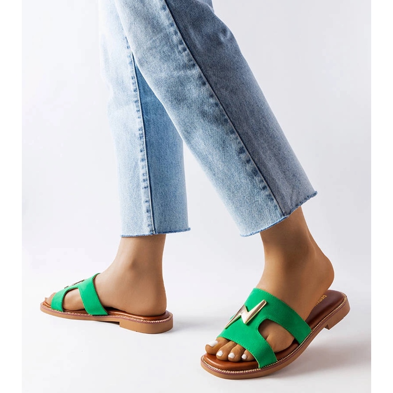 Gröna platta rutschbanor från Leyra 2