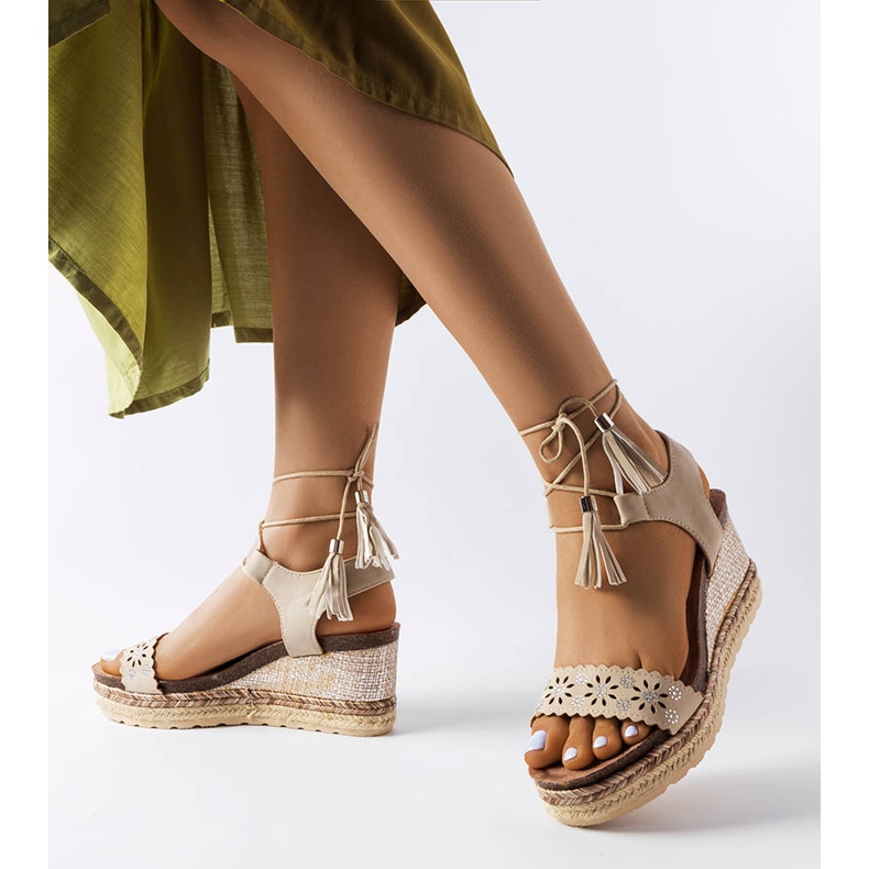 Beige espadrillor från Tahoe 1