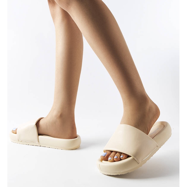 Beiga plattformsrutschbanor från Franco beige 2