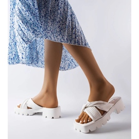 Dubé vita reglage med traktorsulor beige 2