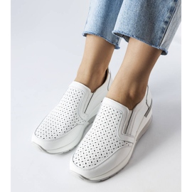 Vita genombrutna wedge sneakers från Vernon 1