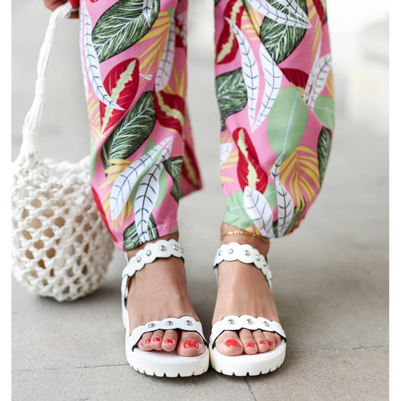 Vita blocksandaler från Donizetti 1