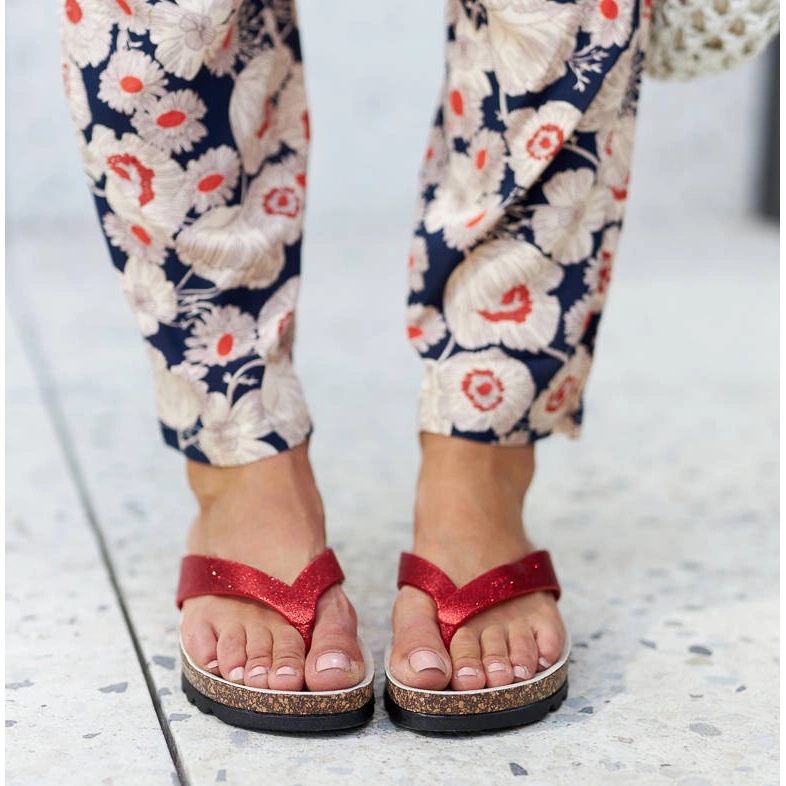 Röda brokadsandaler från Isidoro 2