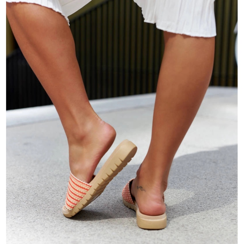 Orangevävda Capovalle-rutschbanor 1