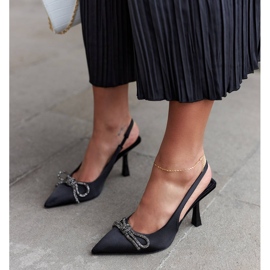 Svarta högklackade sandaler med rosett från Didier 2