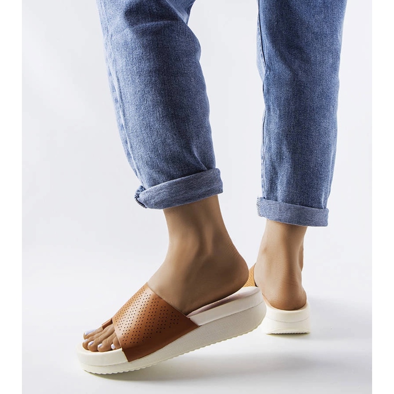 Bruna sandaler från Monferrato 2