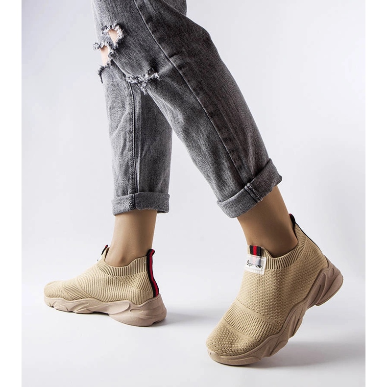 Mörkbeige slip-on sneakers från Greco 1