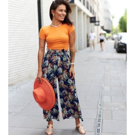 Beige sandaler dekorerade med strass från Gaetano 1