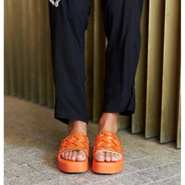 Orange plattformsrutschbanor från Colonnelo 2