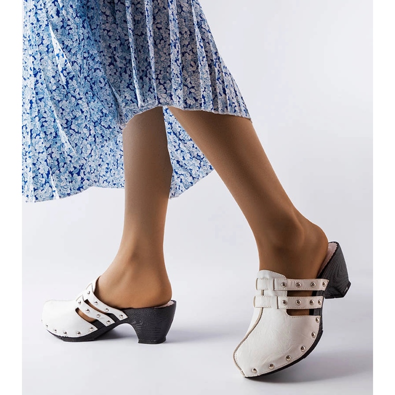 Custer vita träskor 2