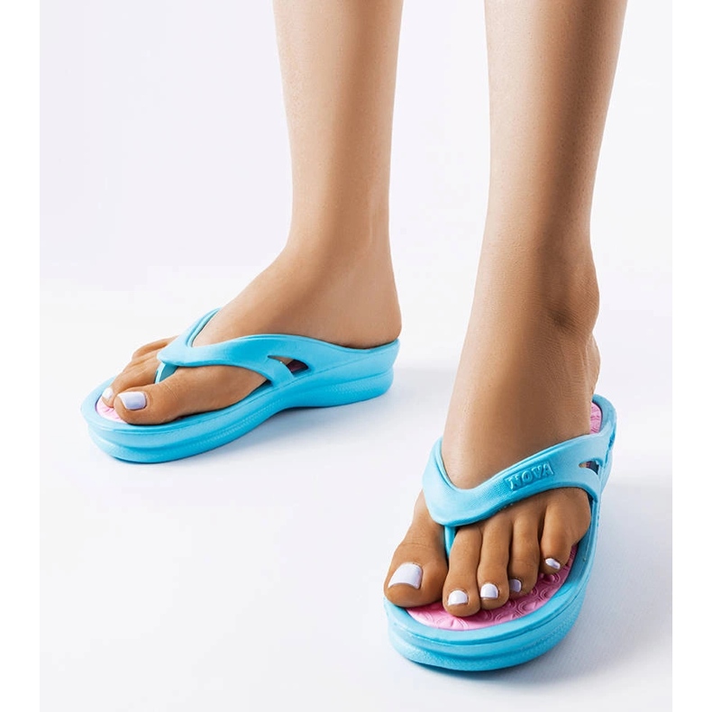 Blåljus flip flops från Isla 1