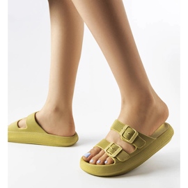 Gröna gummisliders med spännen från Padova 1