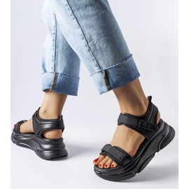 Svarta sportsandaler på Tampa-plattformen 1