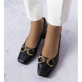 Svarta pumps med fyrkantig tå från Neufville 2