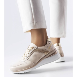 Beige genombrutna läderskor Trás 1