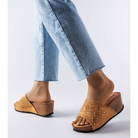 Mörkbeige sandaler från Guymon 2