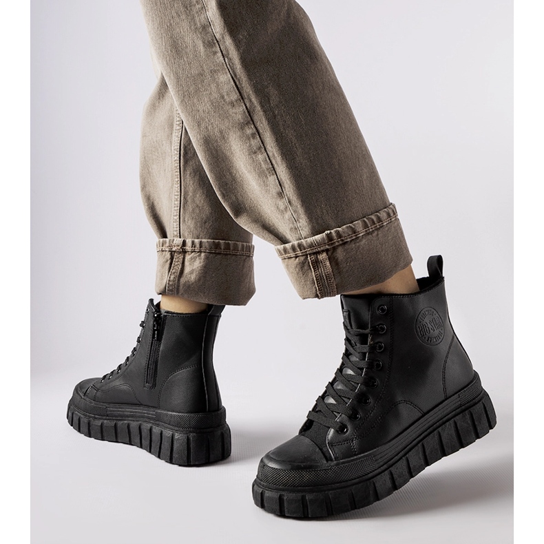 Svarta isolerade sneakers Big Star MM274625 1