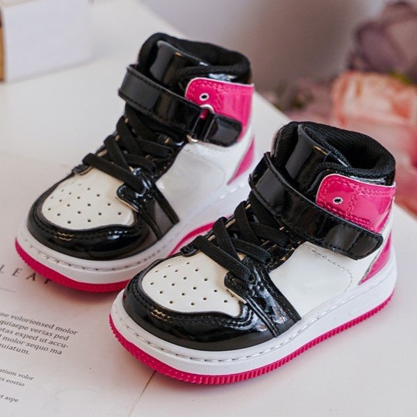 Barns rosa och vita patenterade sportskor Milara 2