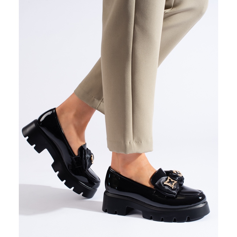 Svarta patent loafers med en Shelovet rosett 1