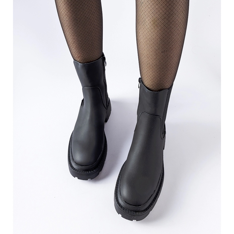 Svarta massiva isolerade ankelboots från Banaudon 1