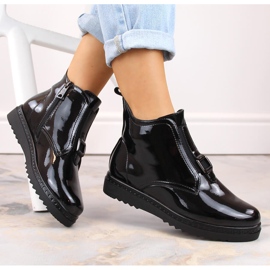 Platta, isolerade, svarta Vinceza 58148 patentkängor för damer 1