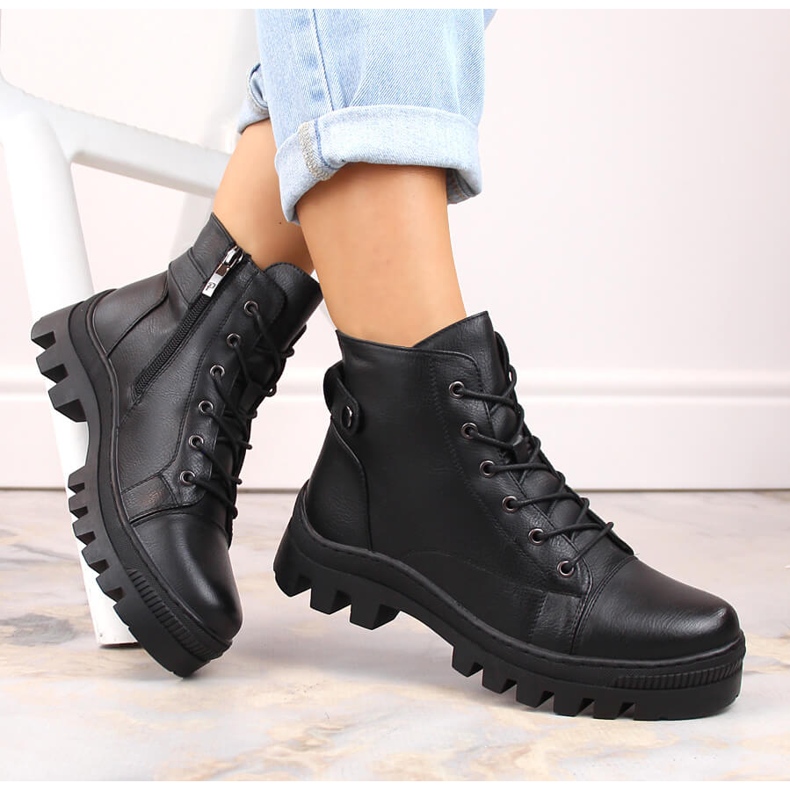 Svarta ankelstövlar för kvinnor Potocki SZ12168 1