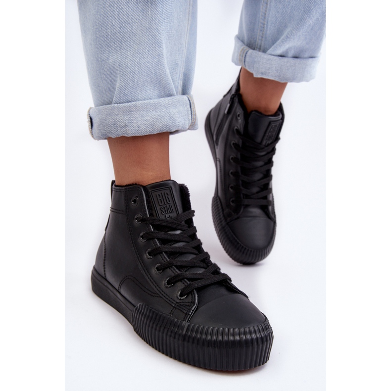 Isolerade sneakers för damer med dragkedja Black Big Star MM274020 svart 1
