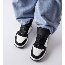 Elizabeth svarta high top sneakers 1