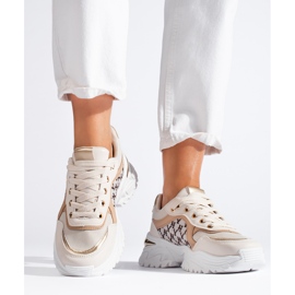Damsneakers på en tjock sula beige Shelovet 2