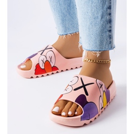 Rosa flipflops med slitbana och Lindale-tryck 1