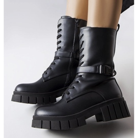 Svarta arbetsstövlar med snörning från Rive 1