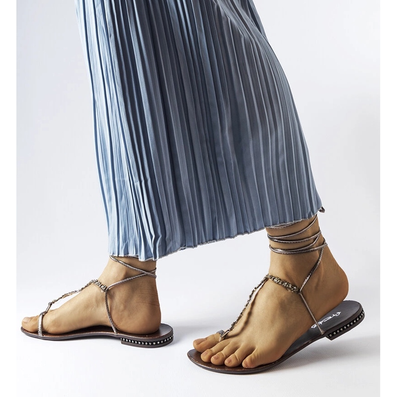 Mörkgrå strasssandaler från Troghi 1