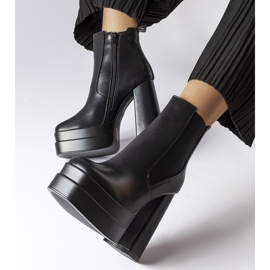 Inna Svarta högklackade stövlar från Copertino 1