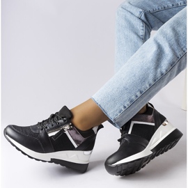 Inna Svarta wedge sneakers från Deodata 1