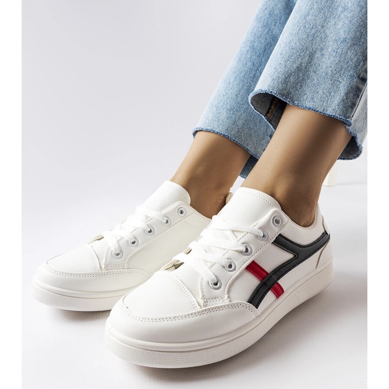 Vita platta sneakers från Bonafous 1