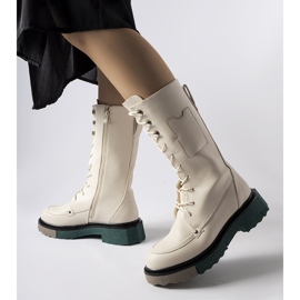 Beiga höga stövlar från Nebida beige 1