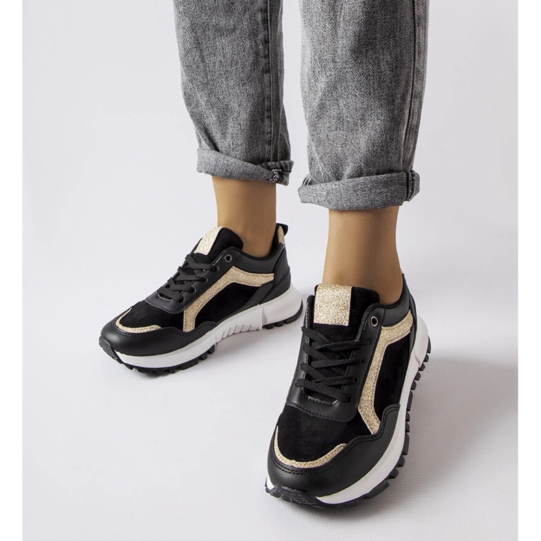 Inna Svarta sneakers med glitterdekor från Busso 1