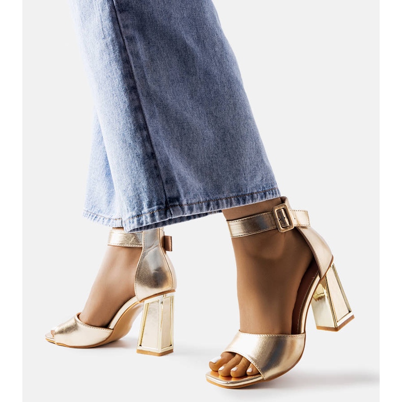 Marlens sandaler i guldblock gyllene 1