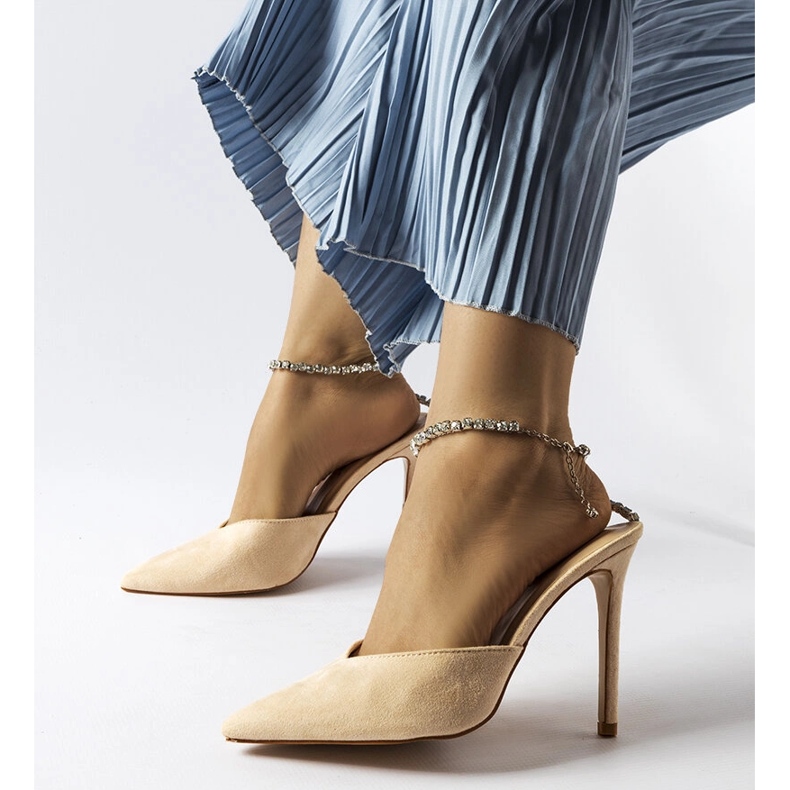 Claude beige stilettpumps med strass 1