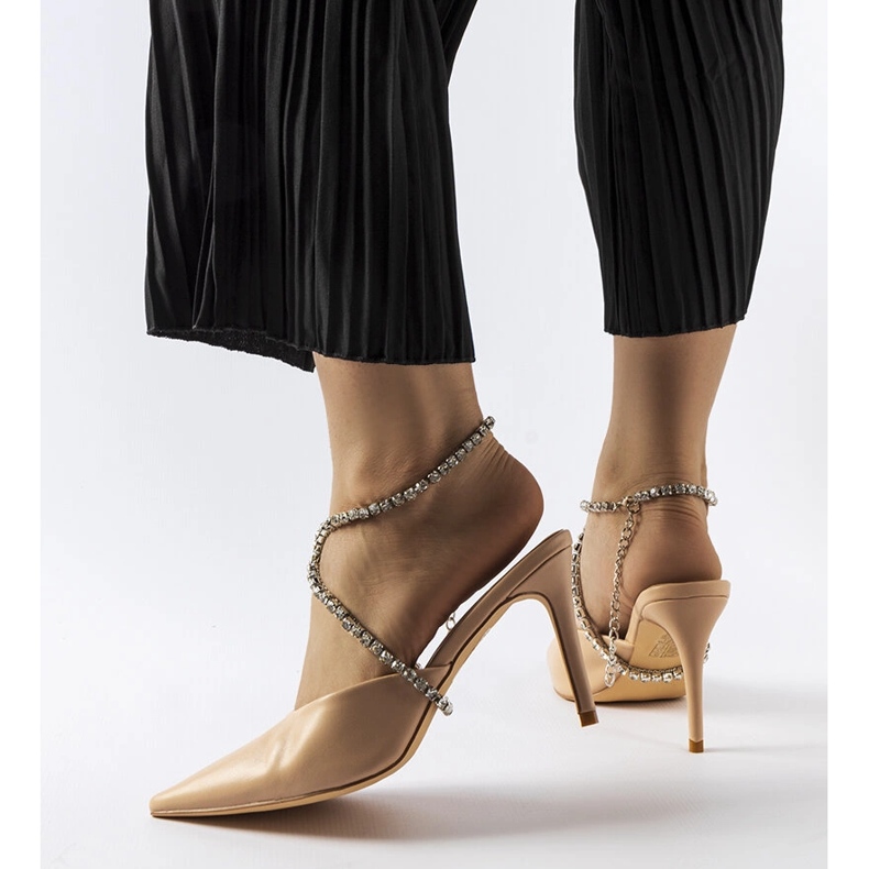 Drainer beige sandaler med stilettklack 1