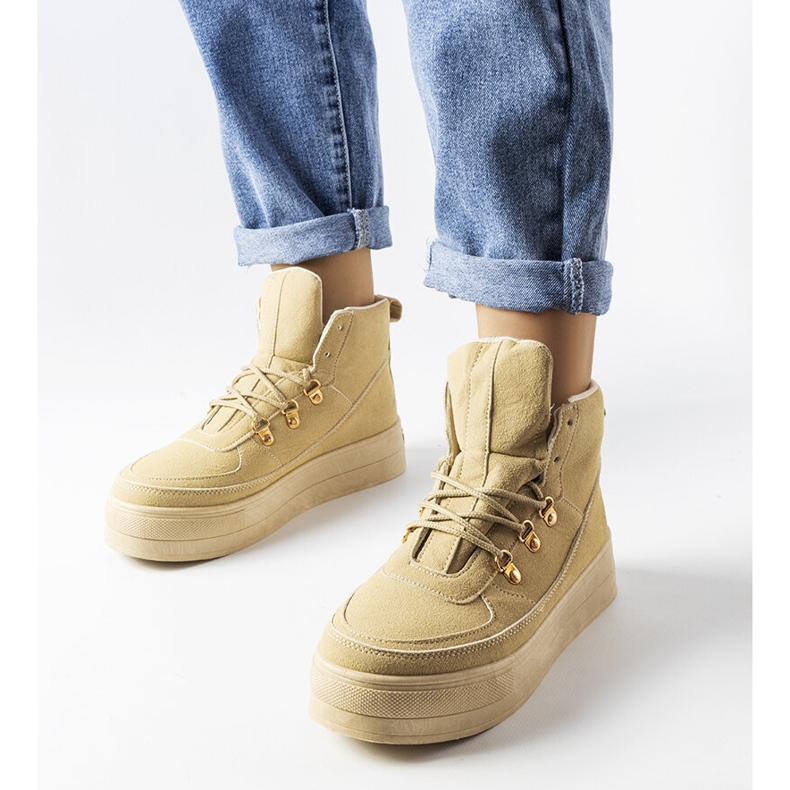 Beige plattformsstövlar med snörning från Jolin 1