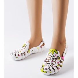 Vita gummiflip-flops med Finley-mönster 1