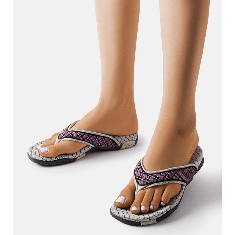 Grå och svarta textilflipflops från Luigia 1