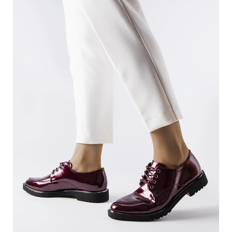 Inna Vinröda lackskor från Florentina 1