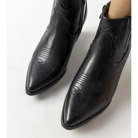 Svarta klassiska cowboystövlar från Gustav 1